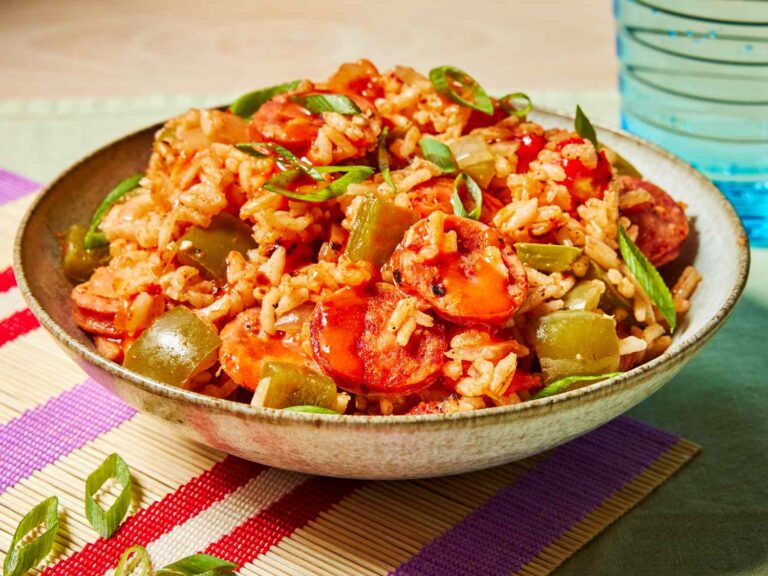 8363245-One-Pot-Rice-Cooker-Meal_DDMFS_Beauty012-af8598546c564530b02b86f84a1e80f2